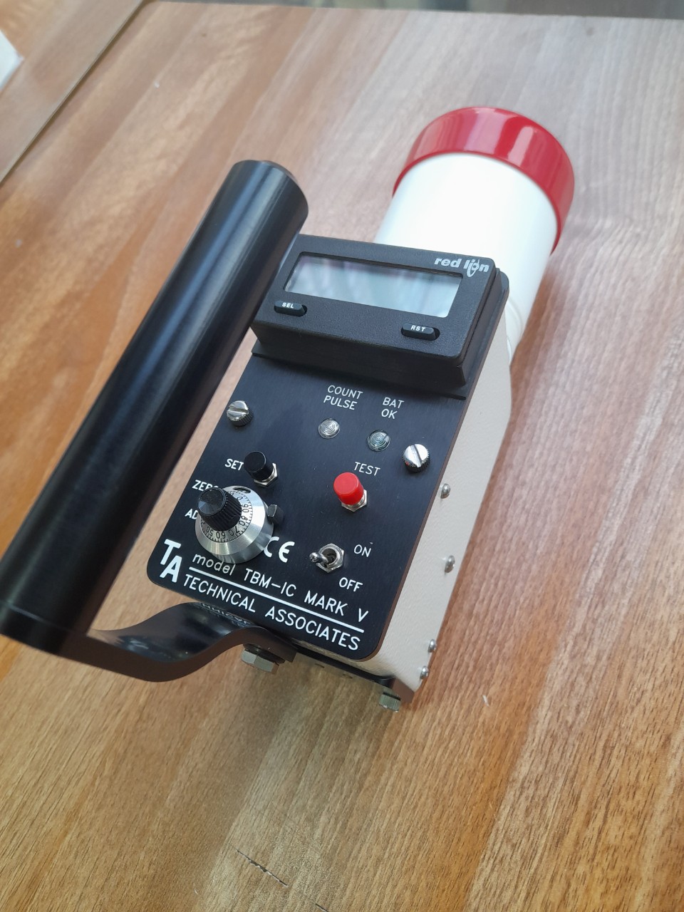 Máy đo buồng ion hóa có thể đo phòng X-Quang nhanh và có thể đo dưới 5keV (10)