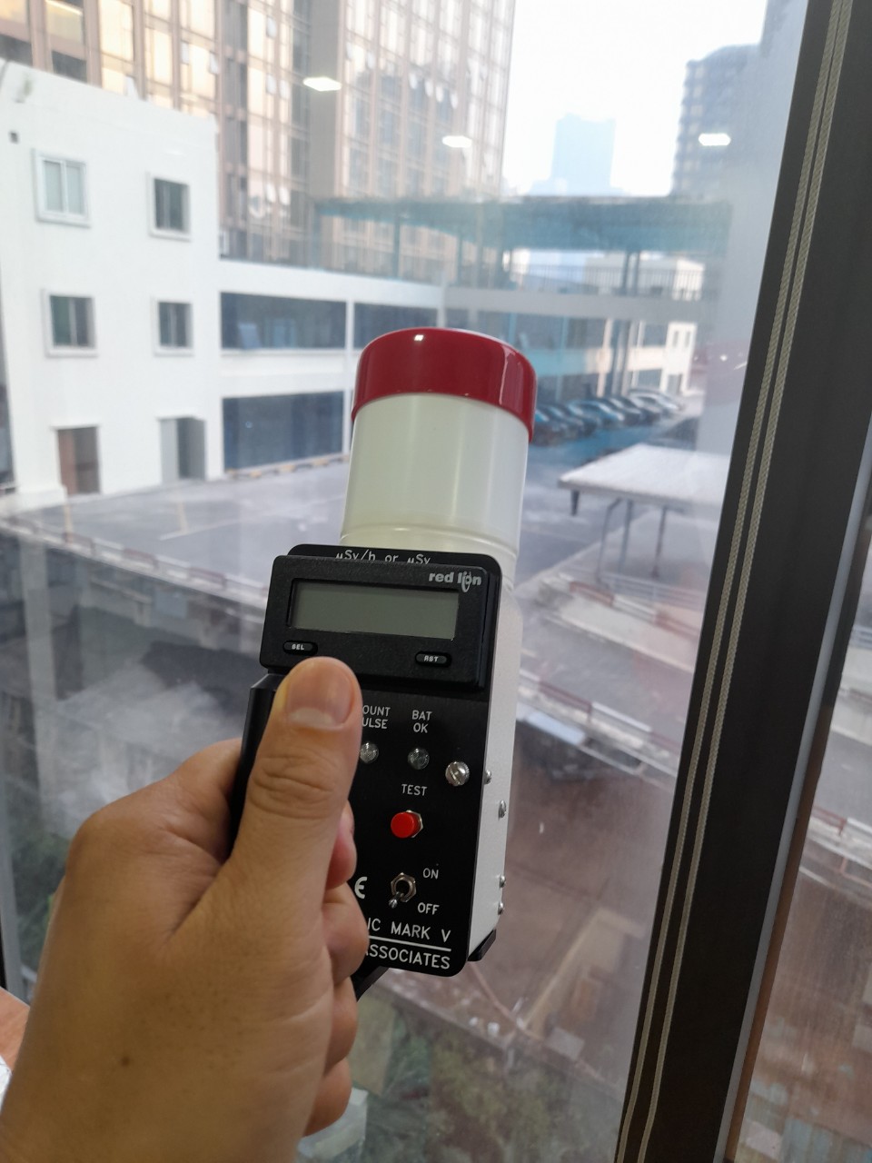 Máy đo buồng ion hóa có thể đo phòng X-Quang nhanh và có thể đo dưới 5keV (5)